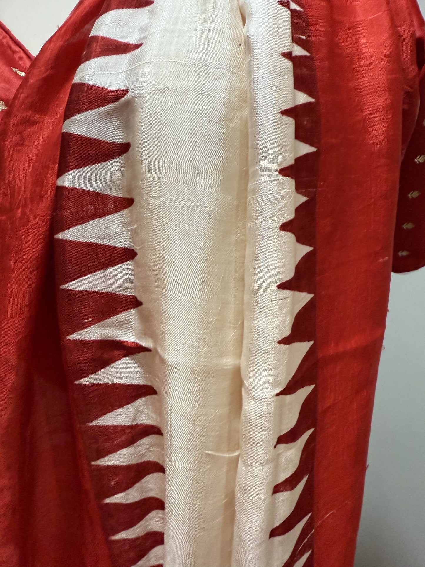Off-White Red Bishnupuri Silk Poojo Saree