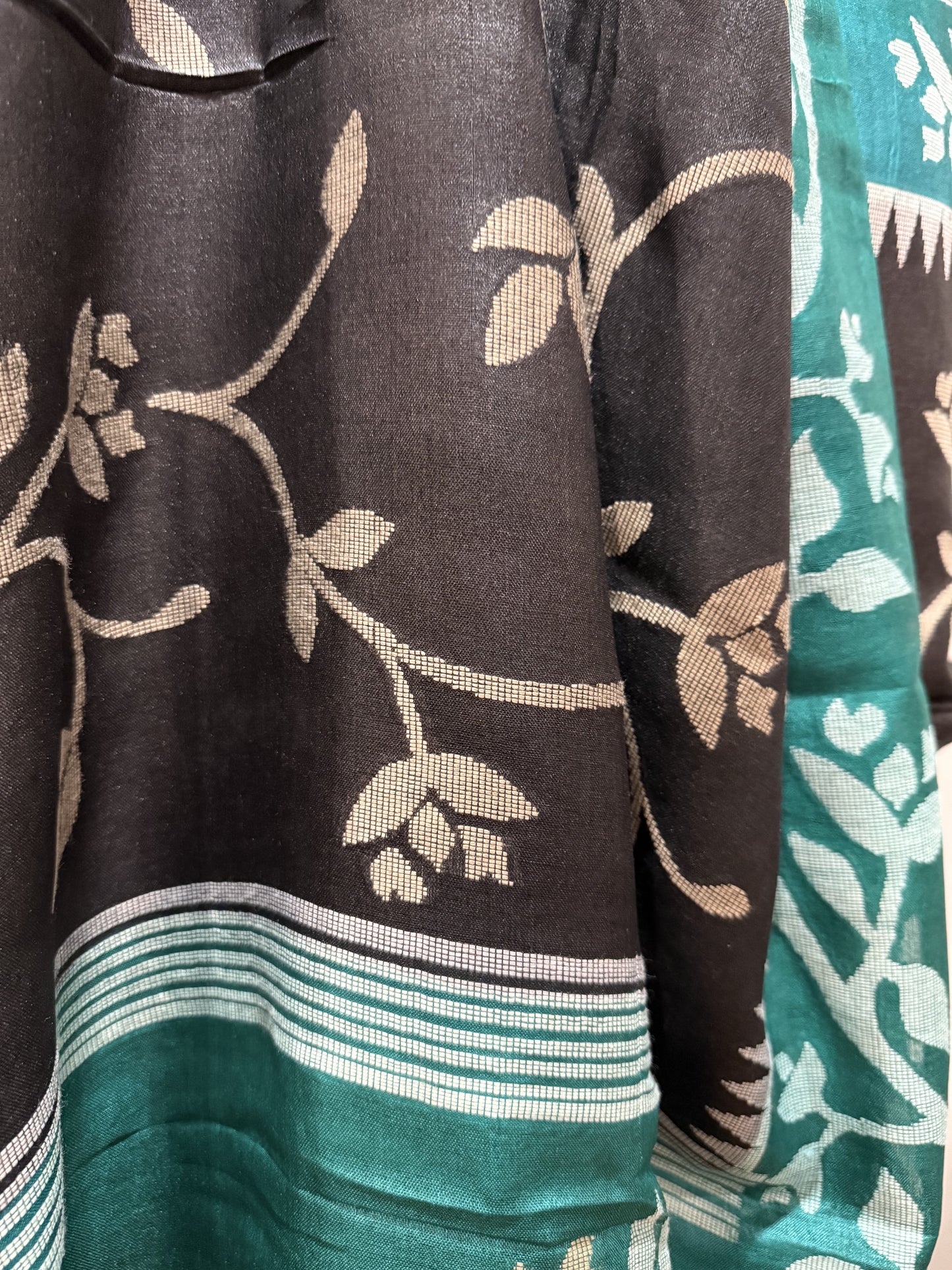 Pure Silk Tussar Jamdani Black Saree